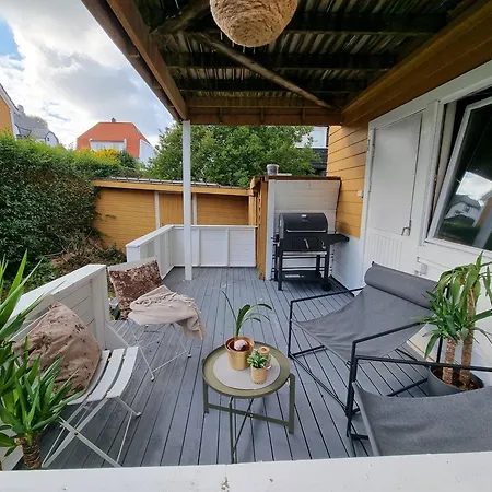 Large And 2 Bedroom With Free Parking, Free Ev Recharging And A Private Garden ستافانجر