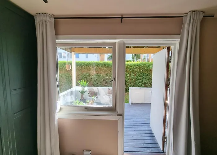 Large And 2 Bedroom With Free Parking, Free Ev Recharging And A Private Garden Apartament Stavanger