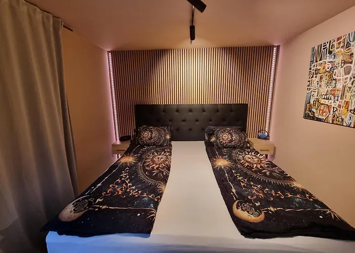 Apartament Large And 2 Bedroom With Free Parking, Free Ev Recharging And A Private Garden