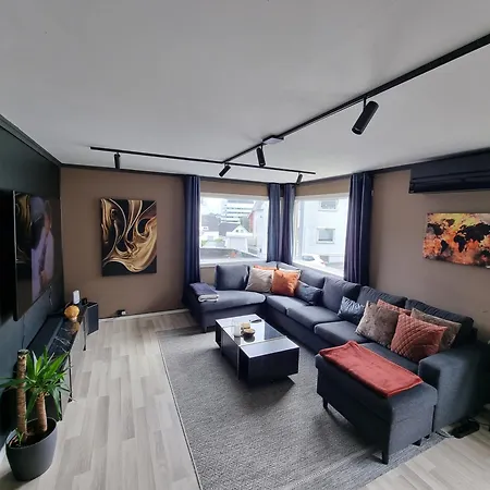 Apartmán Large And 2 Bedroom With Free Parking, Free Ev Recharging And A Private Garden *